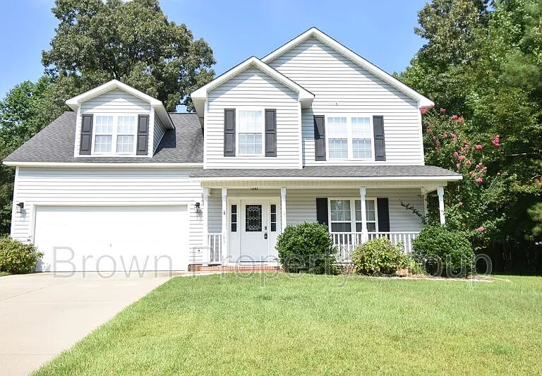 165 Pender Rd — Photo 1