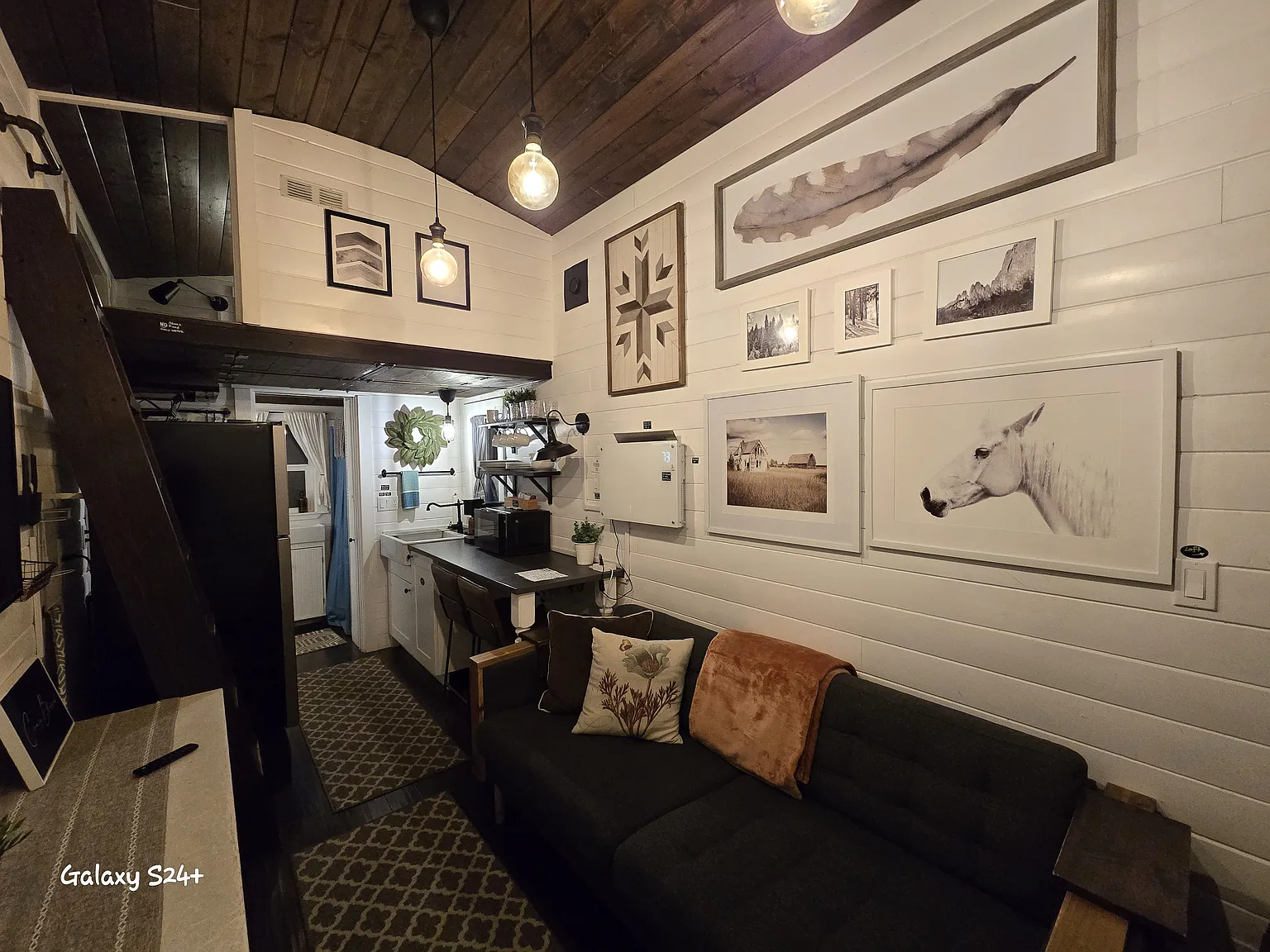 1 bed, 360 sqft, $1,200 — Photo 2