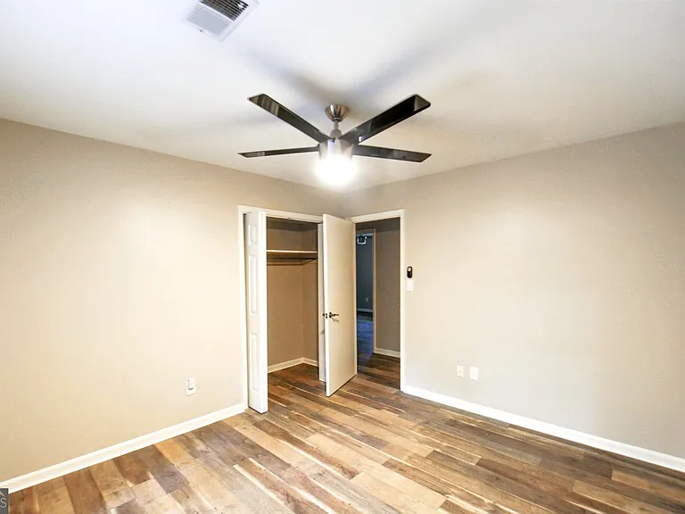 125 Brooks Dr — Photo 16