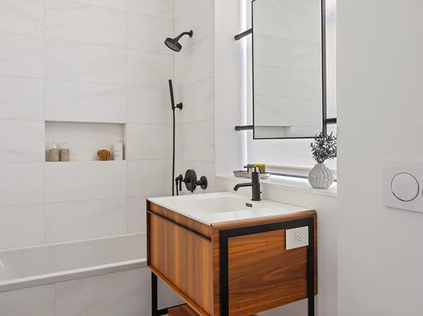 48 East 13th Street image 11 of 13