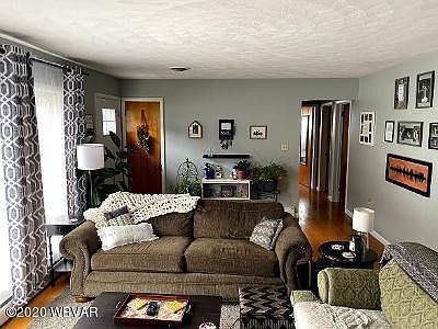 4th image of 1510 W Mountain Ave