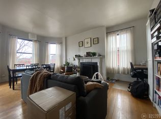18 Davis Ave #10, Brookline, MA 02445