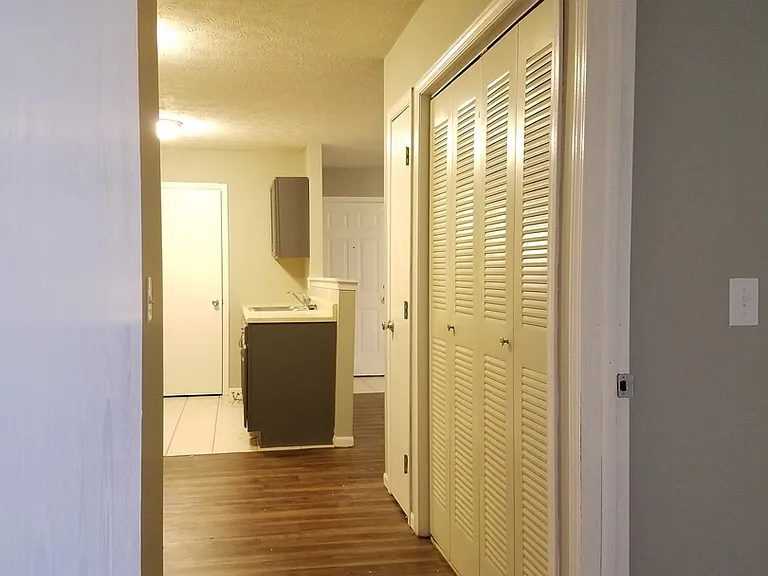 80 Bridgewater Ct — Photo 26