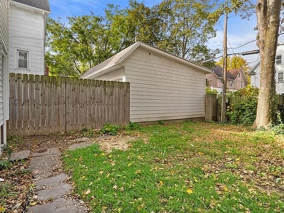 5th image of 69 Amherst St