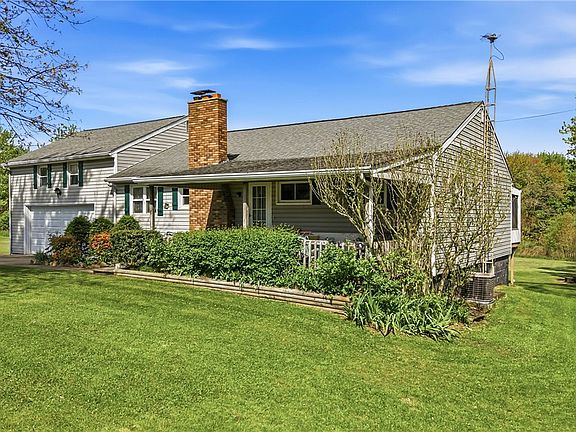 3rd image of 2818 Leesburg Volant Rd