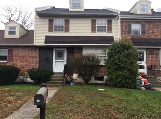 12 Colonial Cir, Aston, PA 19014