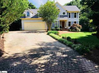 106 Ravenwood Ln, Simpsonville, SC 29681