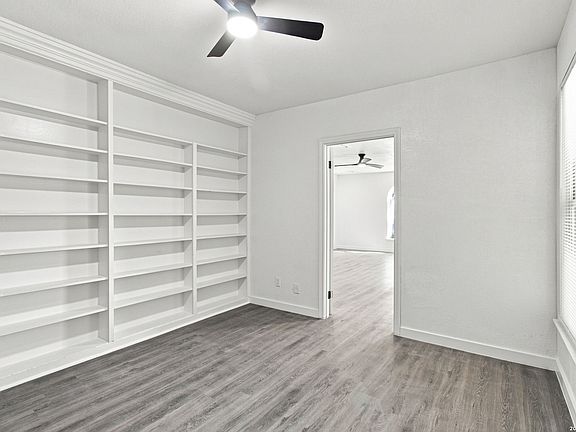 5th image of 6814 SUNLIGHT DR