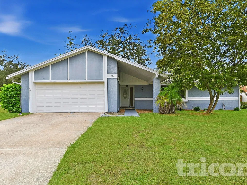 147 Holderness Dr