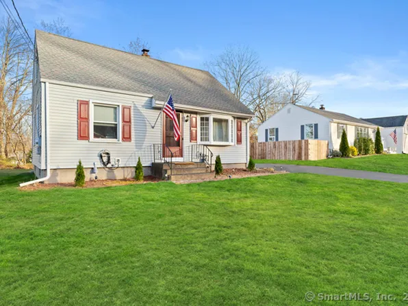 13 Elmwood Road, Wallingford, CT 06492