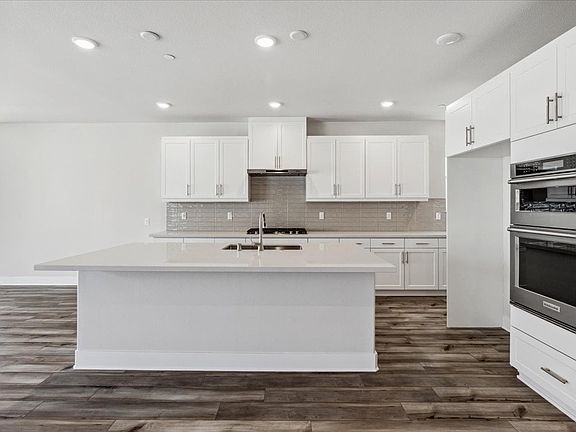 4th image of 16669 Dara Ave