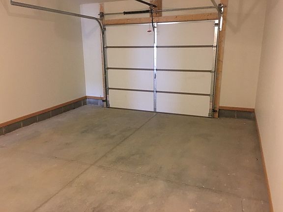 3rd image of 2206 Shamrock Ln #2206C