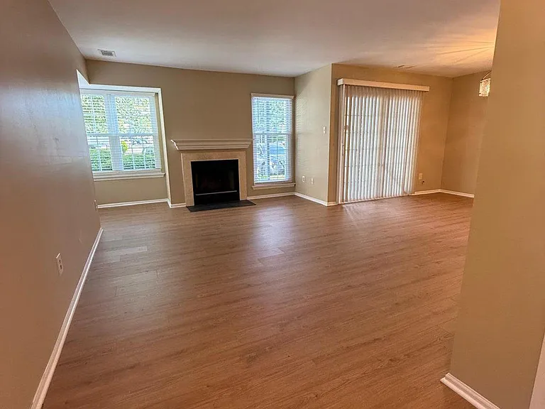 121 Andover Pl — Photo 22