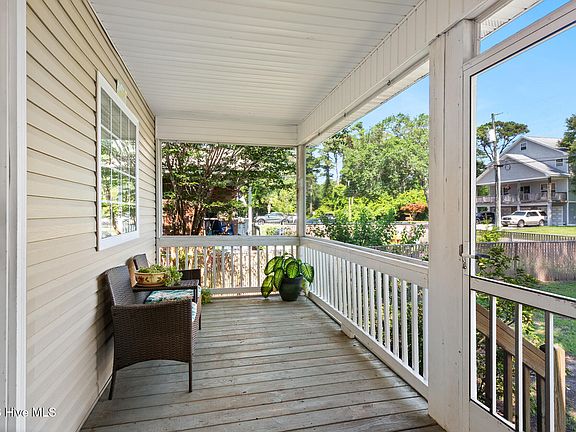3rd image of 609 Spartanburg Avenue