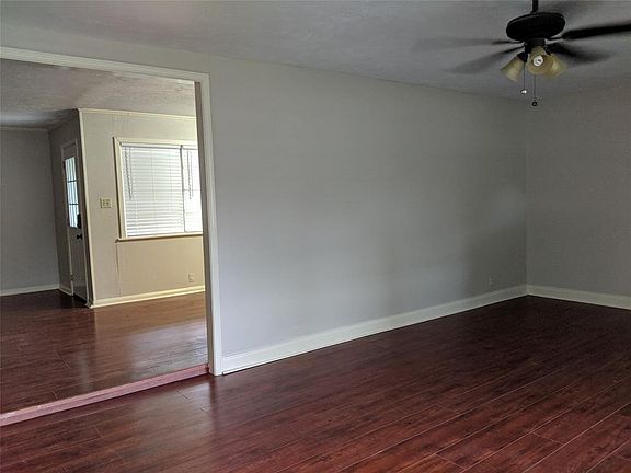 3rd image of 295 E Caldwood Dr