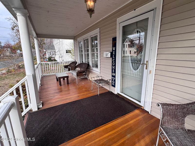 2nd image of 114 Vley Road