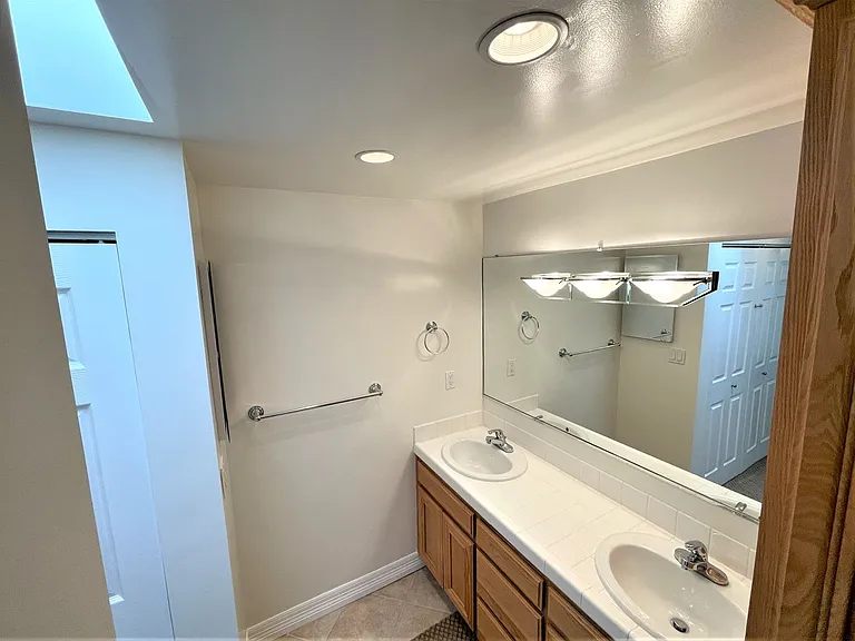 8219 Redlands St — Photo 19