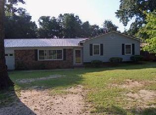 1007 Carnegie Dr, Fayetteville, NC 28311