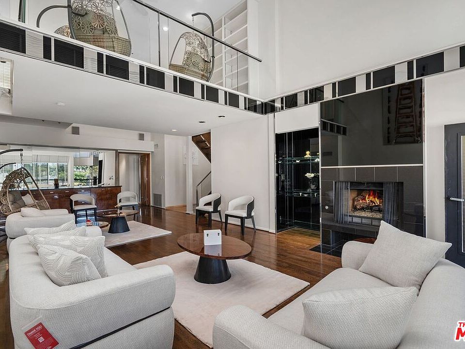 1st image of 1360 S Beverly Glen Blvd #Penthouse 301