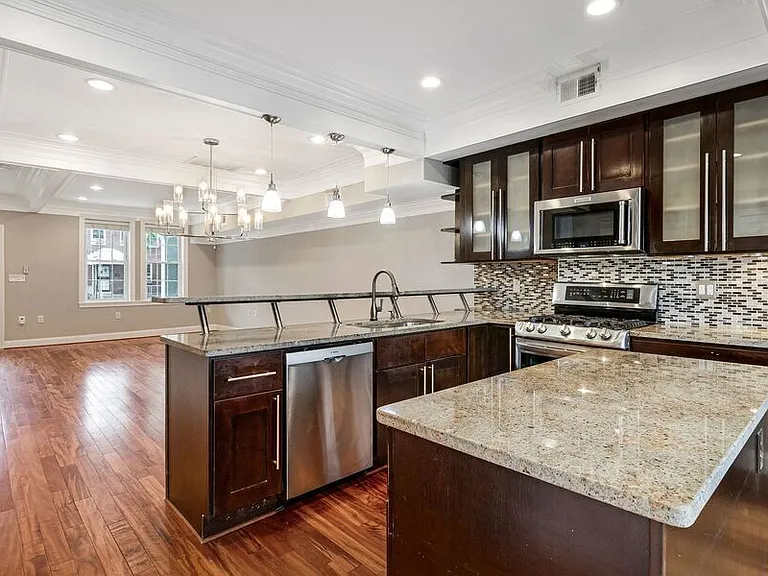 919 Decatur St NW — Photo 12