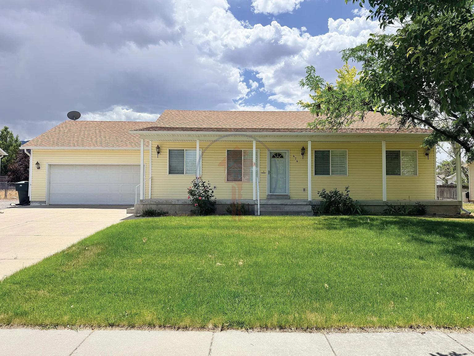 3 bed, 2.0 bath, $2,250 — Photo 2