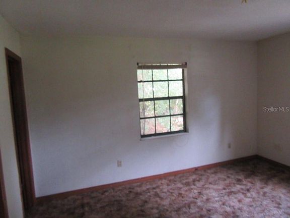 5th image of 297 Belinda Dr