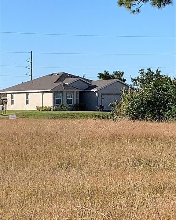 2nd image of 2616 NE 7th Pl