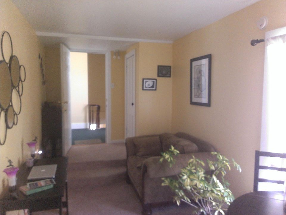 1st image of 190 Circular St #2