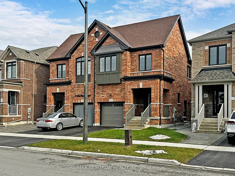 19 Macpherson St #BASEMENT — Photo 1