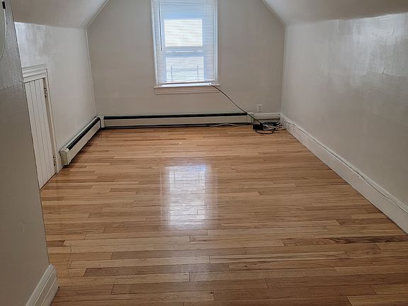 4th image of 35-11 214th Pl Floor 3