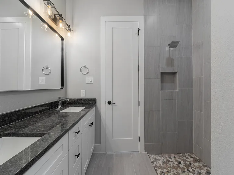2818 Chicago St — Photo 20
