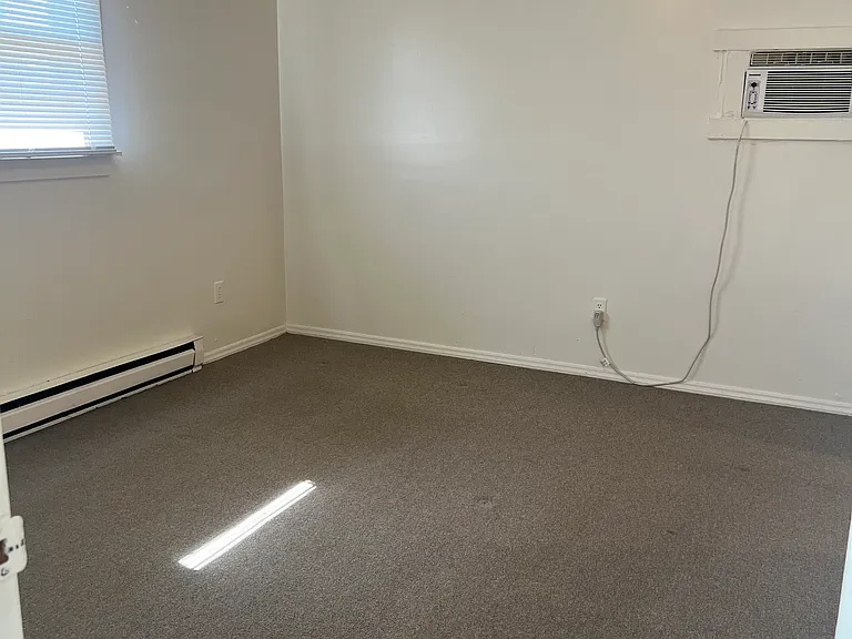 1416 Moorman Ave NW #D — Photo 6