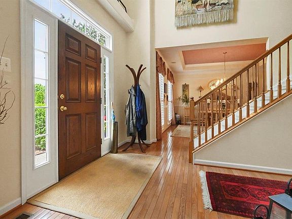 3rd image of 5941 Monocacy Dr