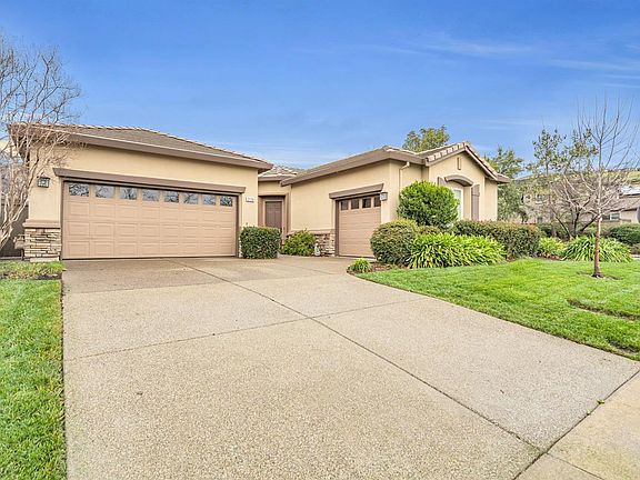 2nd image of 2126 Armsmere Cir