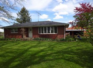 7769 Freeport Rd, Rockton, IL 61072