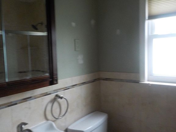 4th image of 260-38 75th Ave Floor 1
