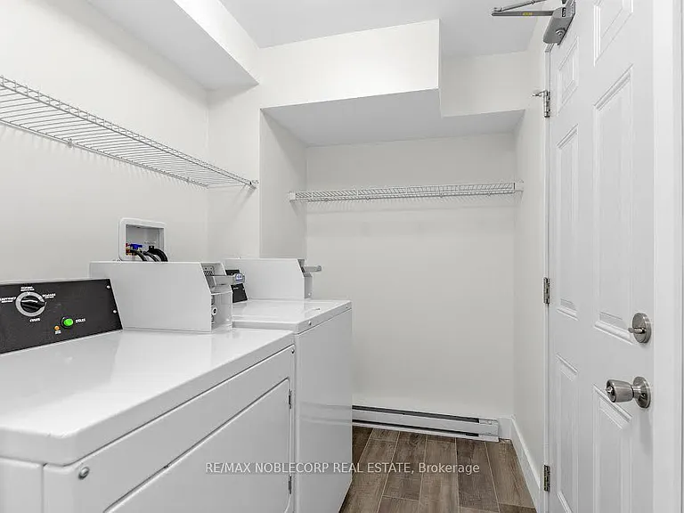 59 Scott Cres #LOWER — Photo 12