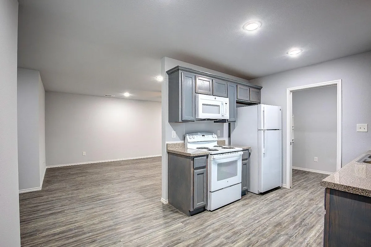 Unit Photo - 800 Sycamore St #114