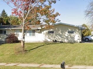 2103 10th Street Pl, Coralville, IA 52241