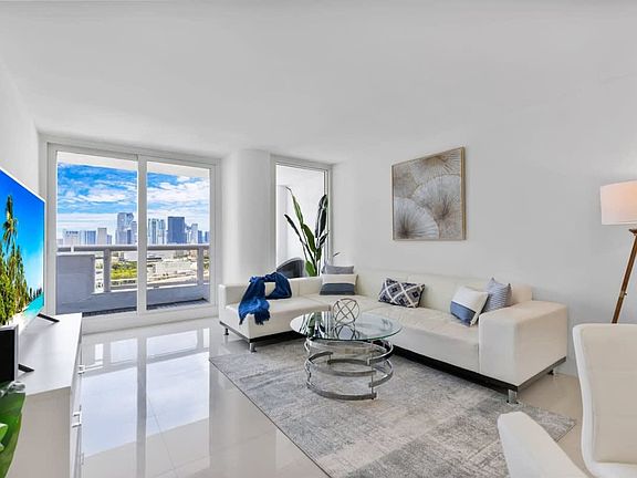 2nd image of 1717 N Bayshore Dr #Id1054079p