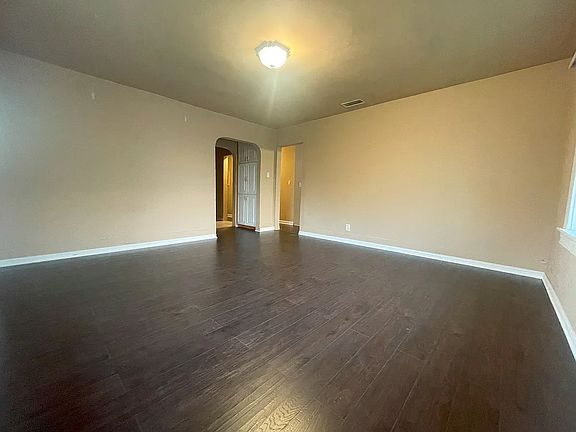 3rd image of 35 S Sierra Madre Blvd