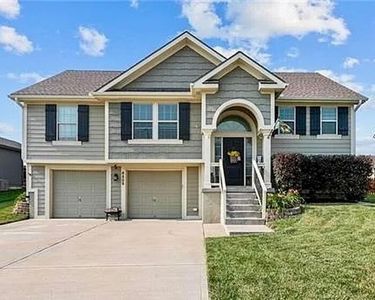 8808 NE 116th Pl, Kansas City, MO, 64157