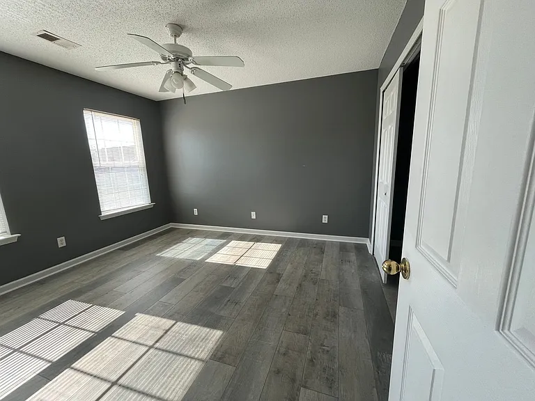 57 Bearing Cir — Photo 11