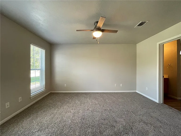 2405 Pintail Loop — Photo 7