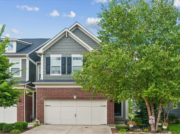 162 Waverly Ct, Bloomingdale, IL 60108