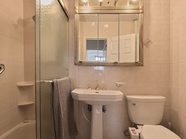 400 Central Park West 8E image 6 of 6