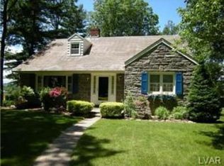4133 Oakwood Cir, Schnecksville, PA 18078