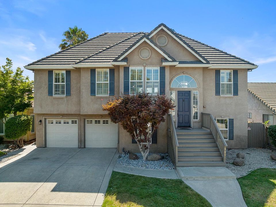 1st image of 9851 Deep Water Ln