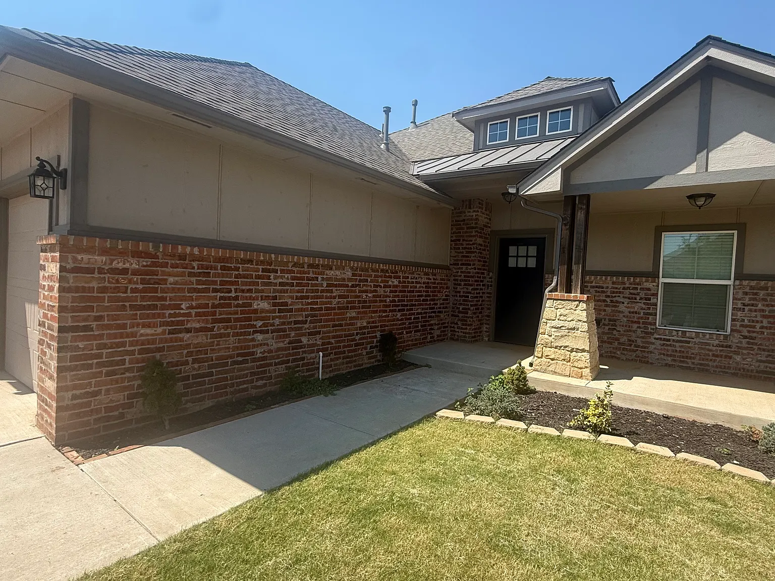 4 bed, 1950 sqft, $2,100 — Photo 4