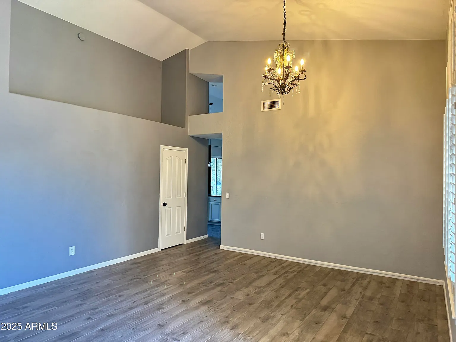 4 bed, 2.0 bath, 2444 sqft, $2,695 — Photo 4